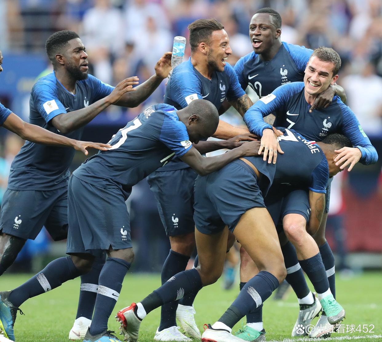 乐竟体育官网-冰岛队正准备在主场比赛中迎接挑战  第1张