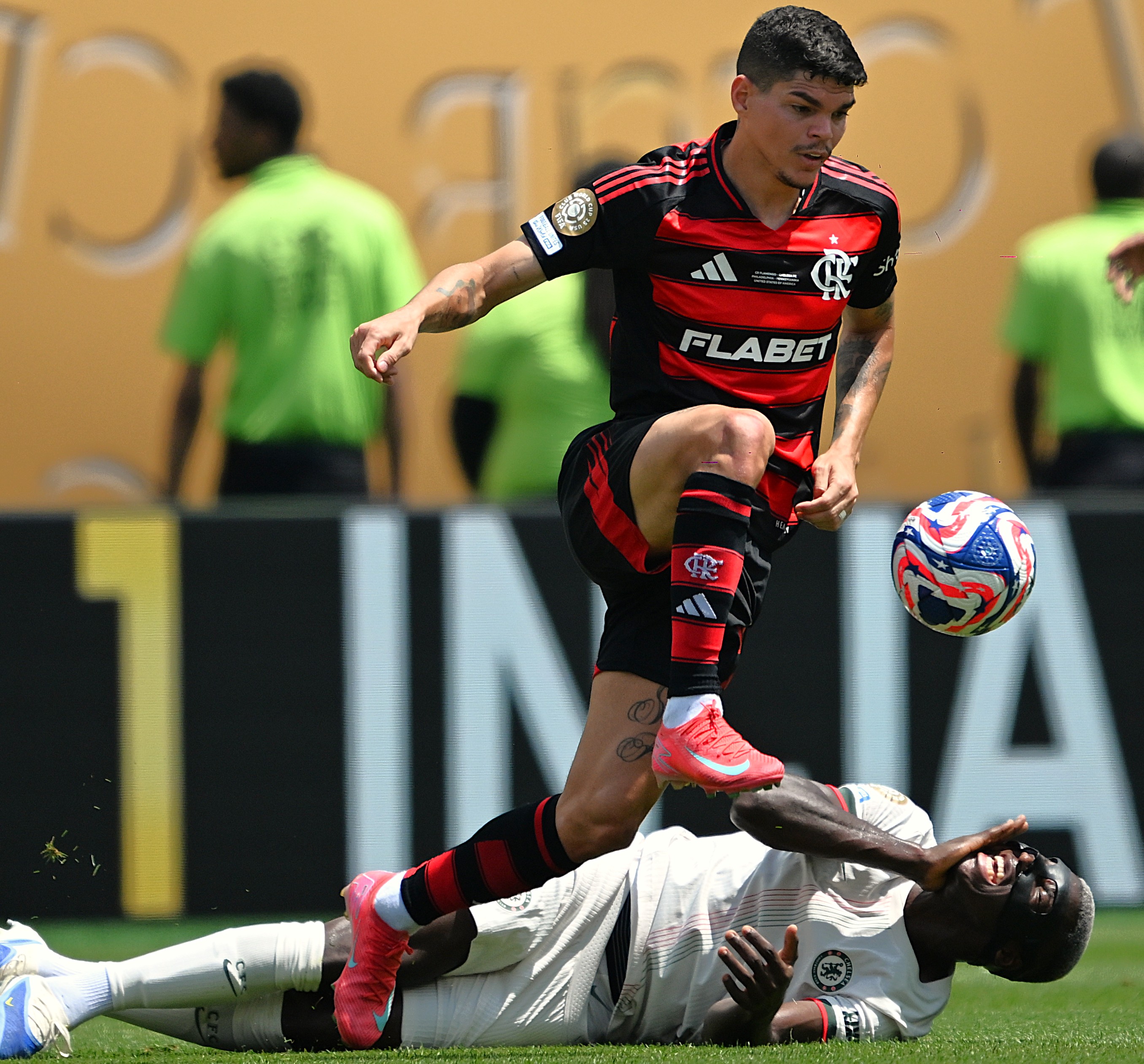 乐竟体育中文-包含切尔西球迷向拉齐奥发起邀请，两队友谊赛的词条  第2张